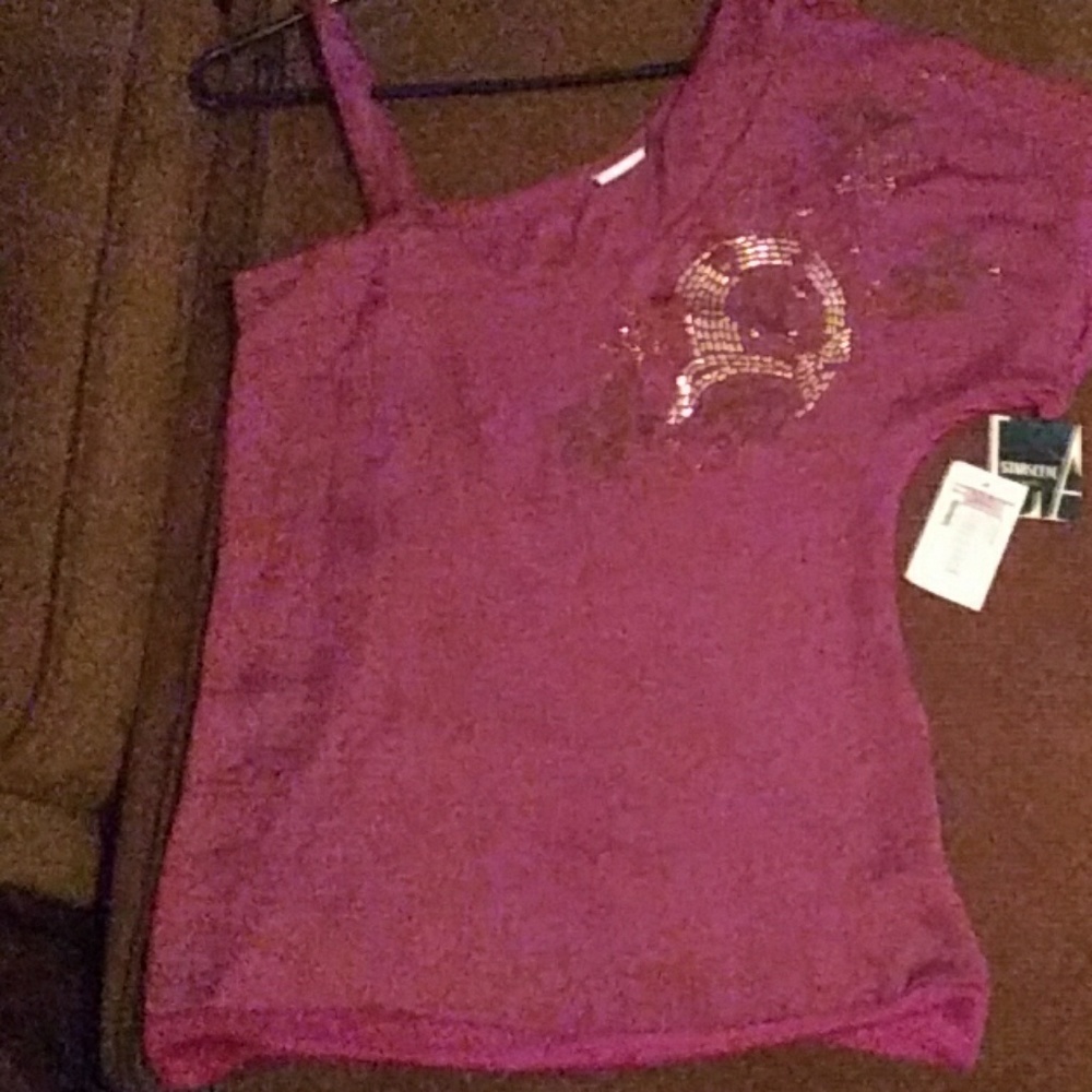 Ladies blouse one shoulder covered